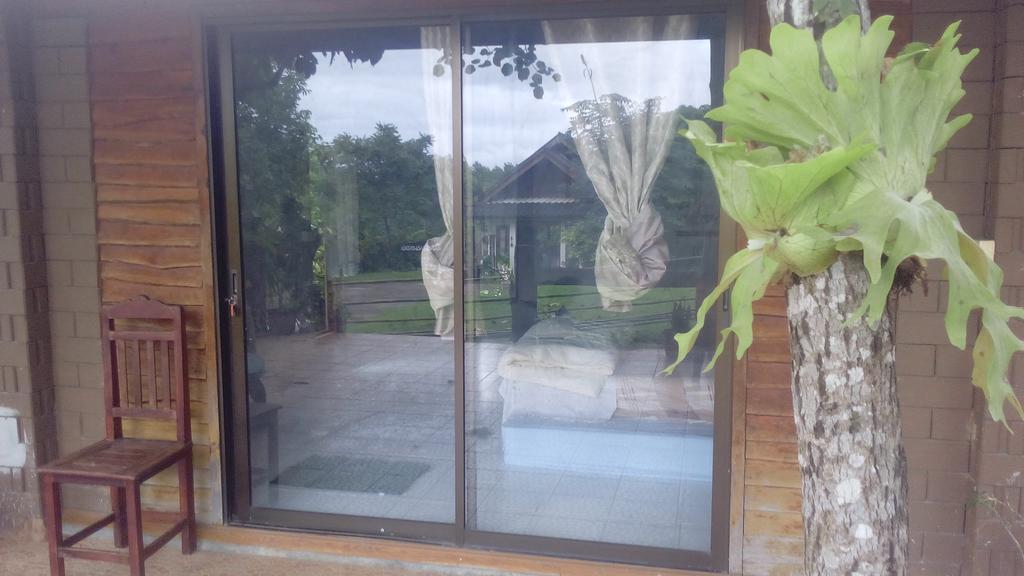 The Local Story Resort Ban Mon Talaeng Exterior foto