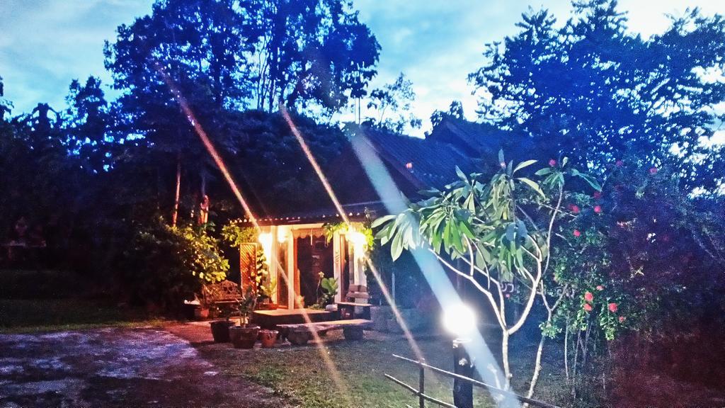 The Local Story Resort Ban Mon Talaeng Exterior foto