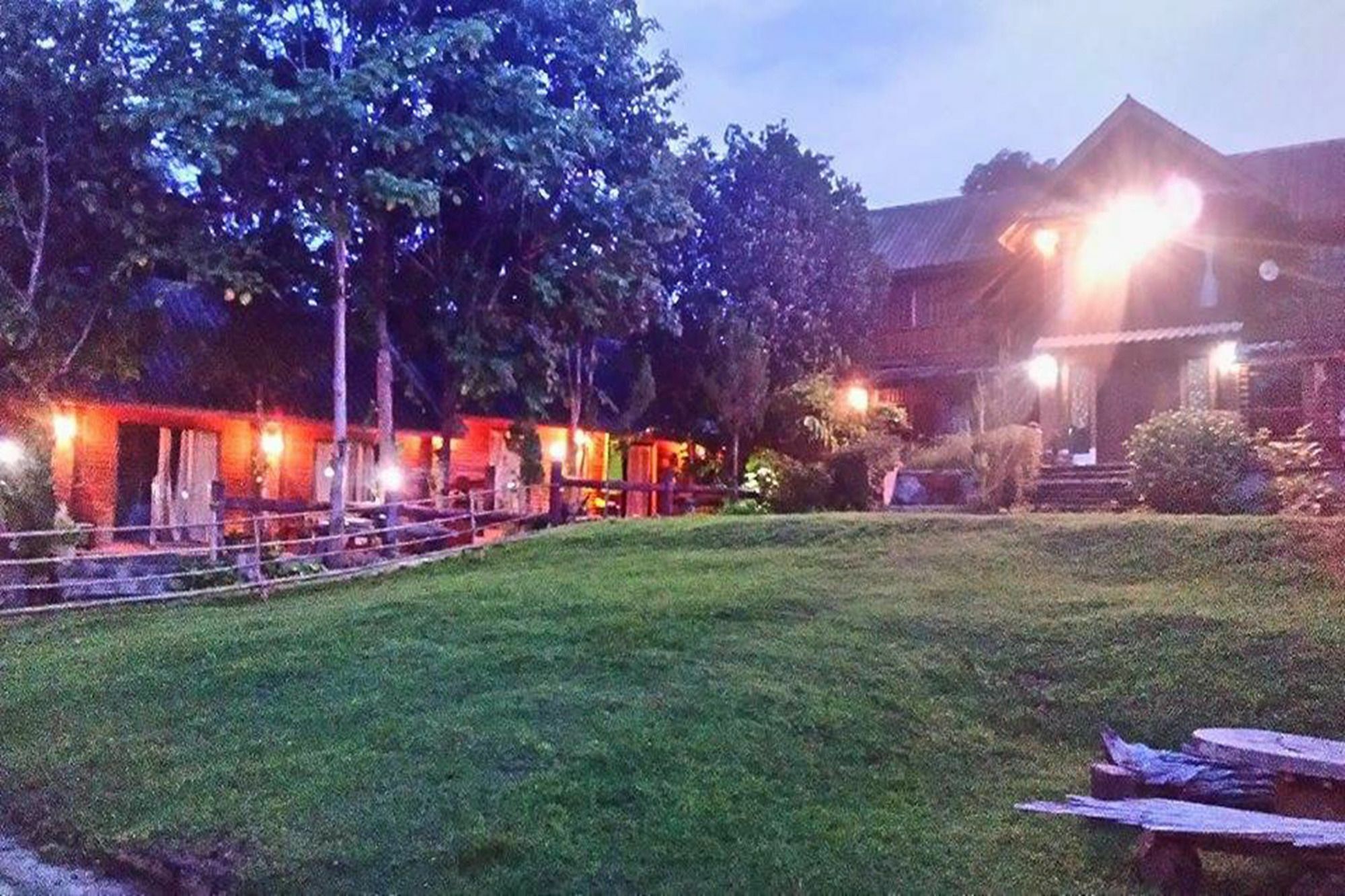 The Local Story Resort Ban Mon Talaeng Exterior foto